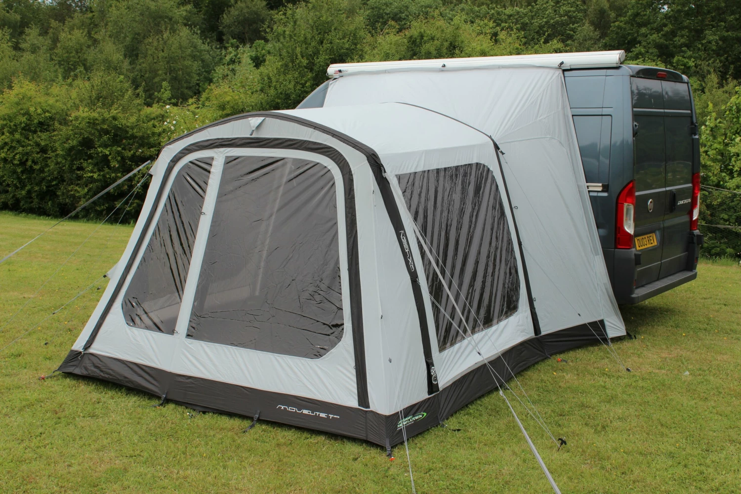 Outdoor Revolution Movelite T2R Lowline Drive Away Awning - Image 5