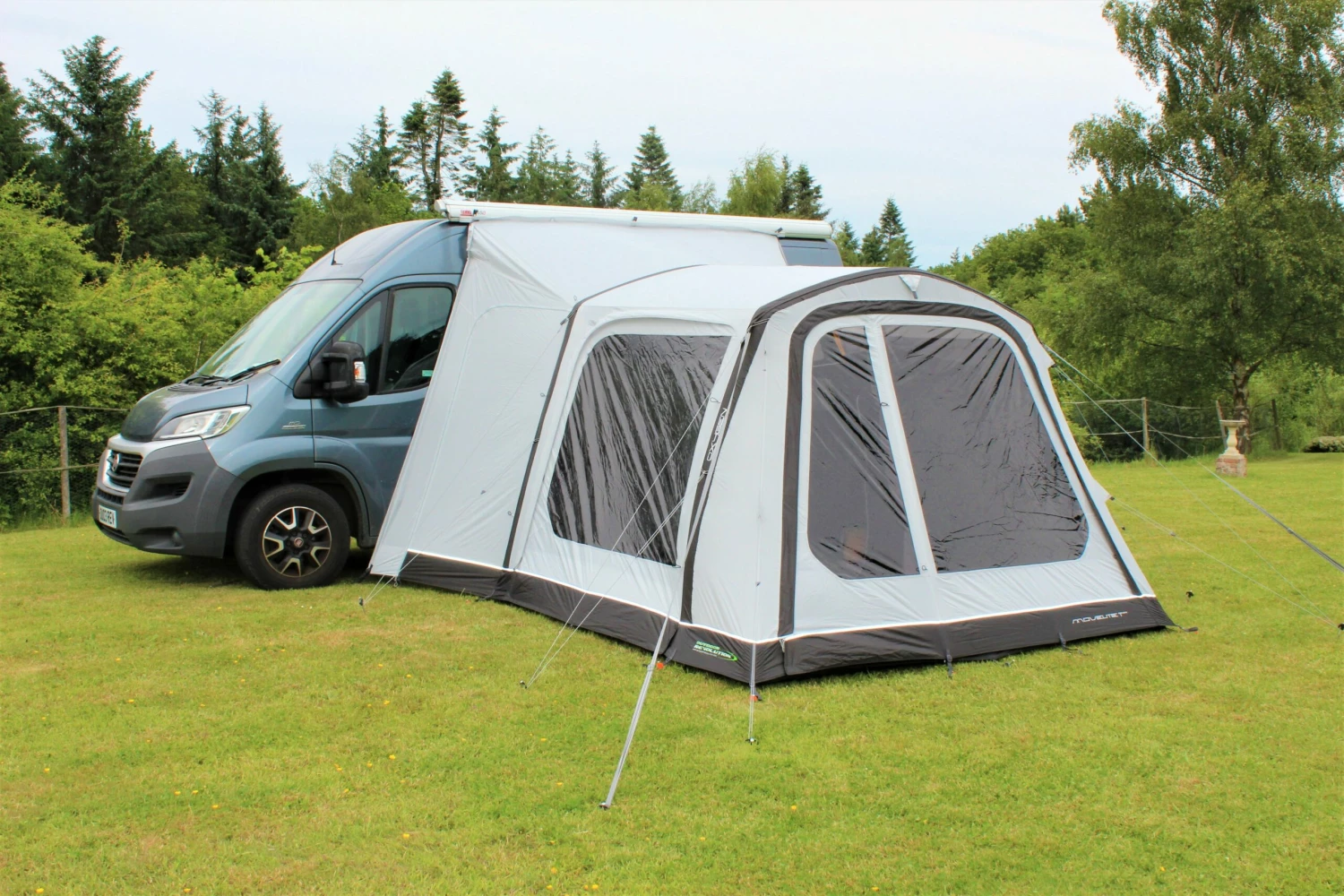 Outdoor Revolution Movelite T2R Lowline Drive Away Awning - Image 4