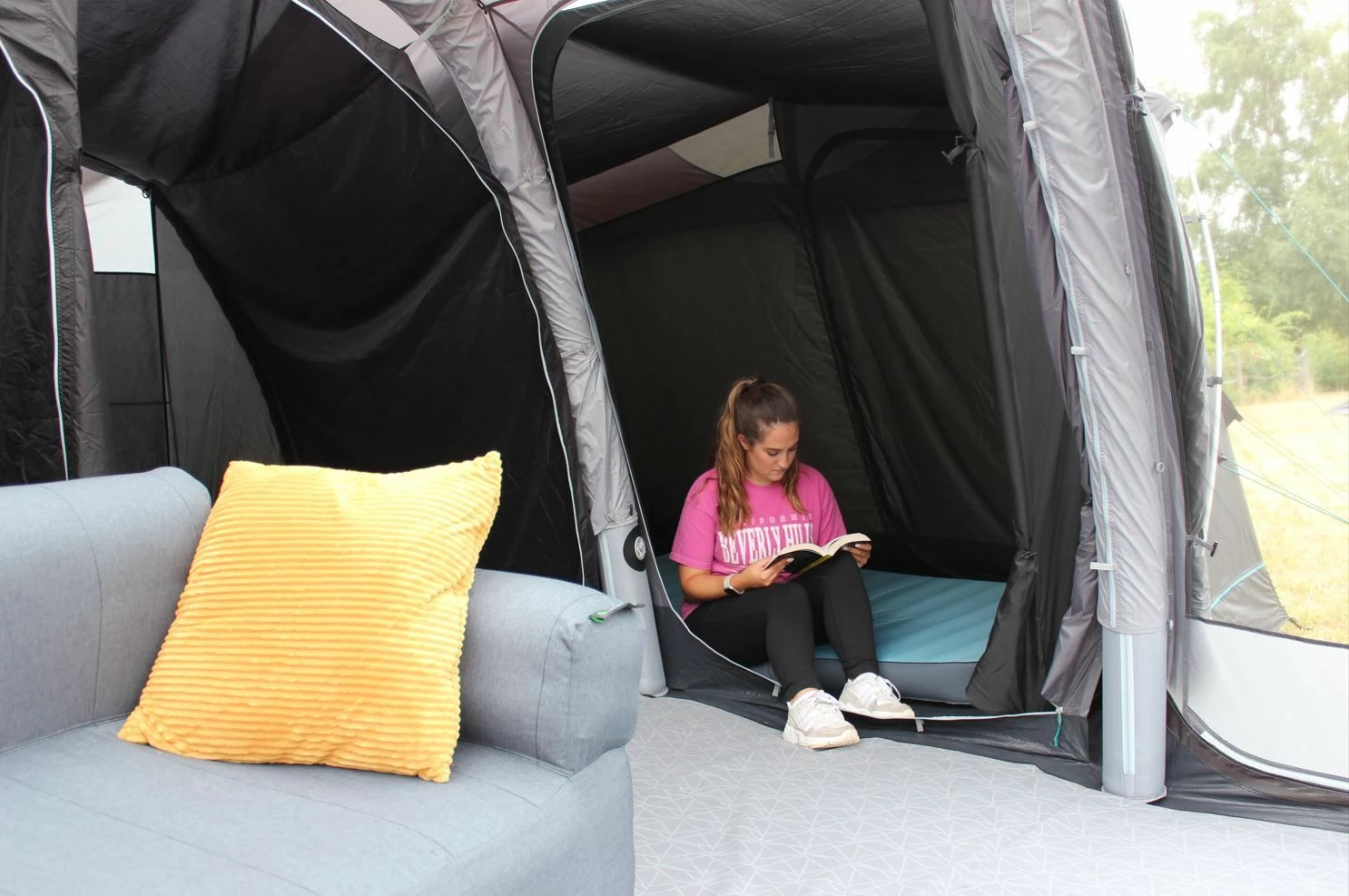 Outdoor Revolution Camp Star 900DSE Air Tent - Image 5